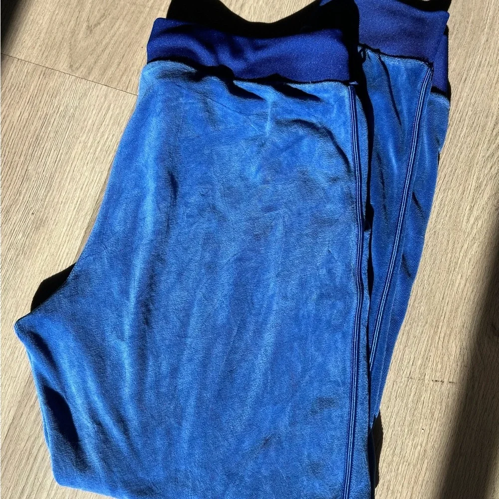 Juicy Couture Royal Blue velour joggers - Picture 3 of 5
